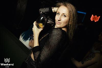 Party Bild aus dem Weekend Club Berlin vom 15.11.2024